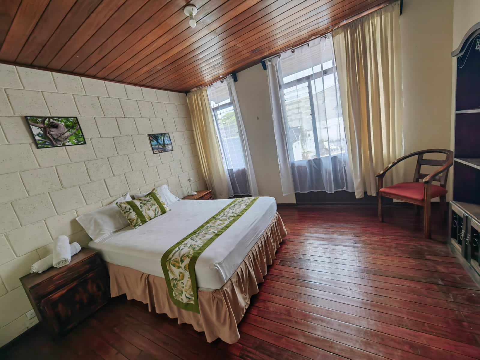 Room 1N